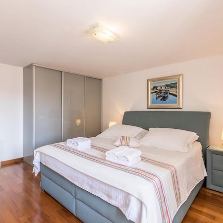 Peristil Apartment Spalato Esterno foto