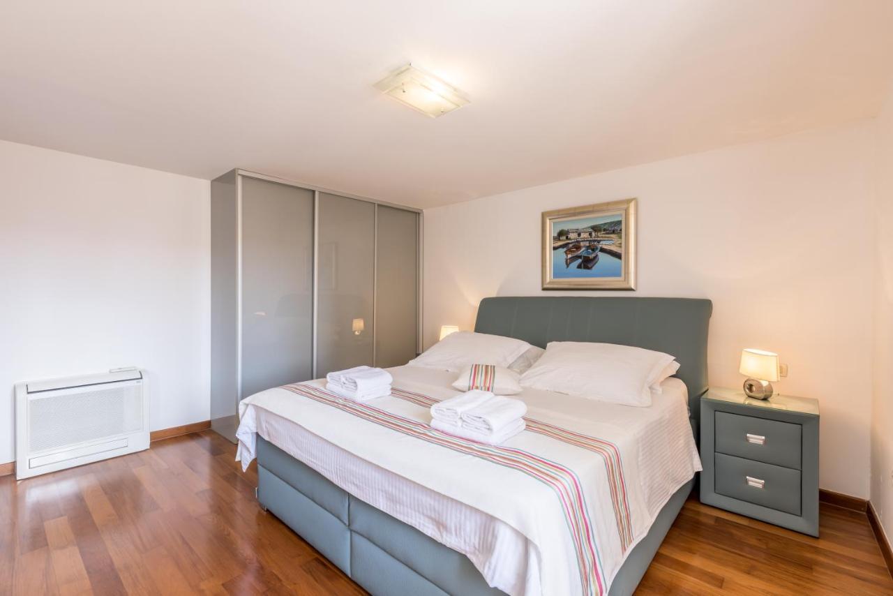 Peristil Apartment Spalato Esterno foto